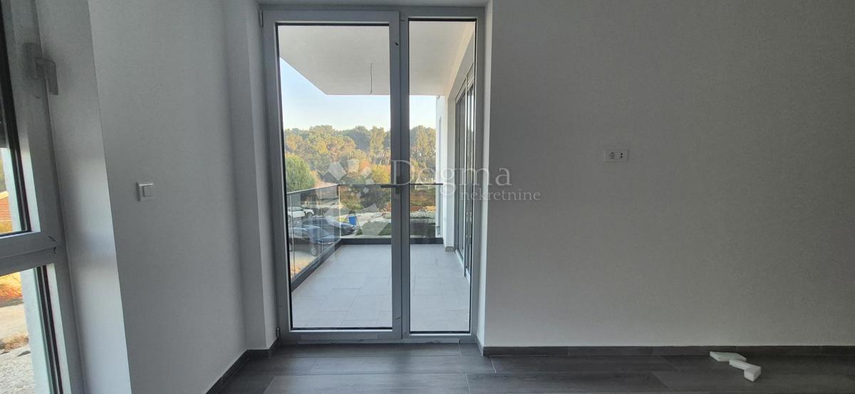 Appartamento con due camere da letto in un nuovo edificio a 1 km dal mare, superficie 54,47 m2