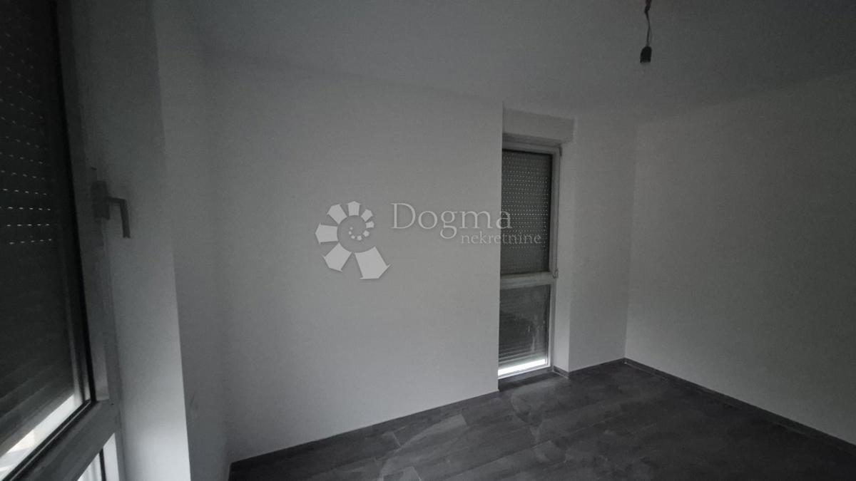 Appartamento con due camere da letto in un nuovo edificio a 1 km dal mare, superficie 54,47 m2