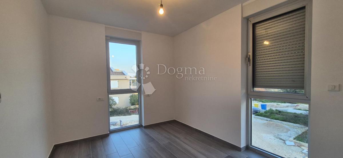 Appartamento con due camere da letto in un nuovo edificio a 1 km dal mare, superficie 54,47 m2