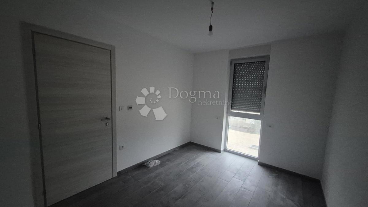 Appartamento con due camere da letto in un nuovo edificio a 1 km dal mare, superficie 54,47 m2