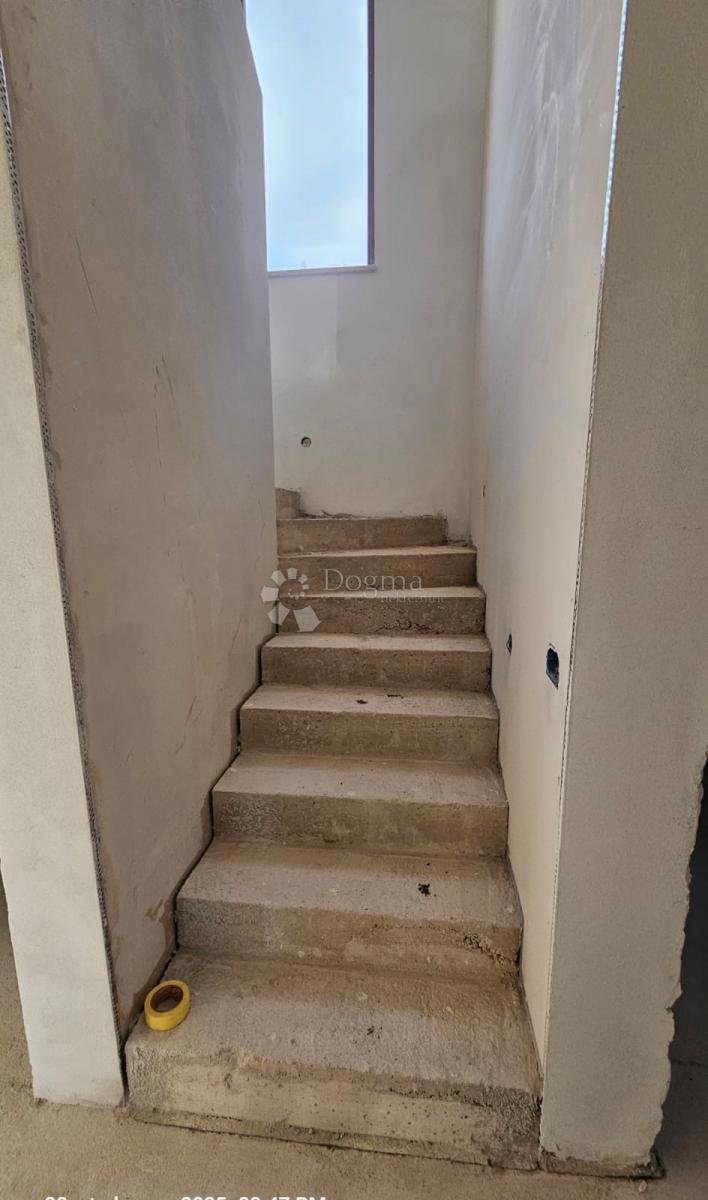 Casa Kaštelir, Kaštelir-Labinci, 190m2