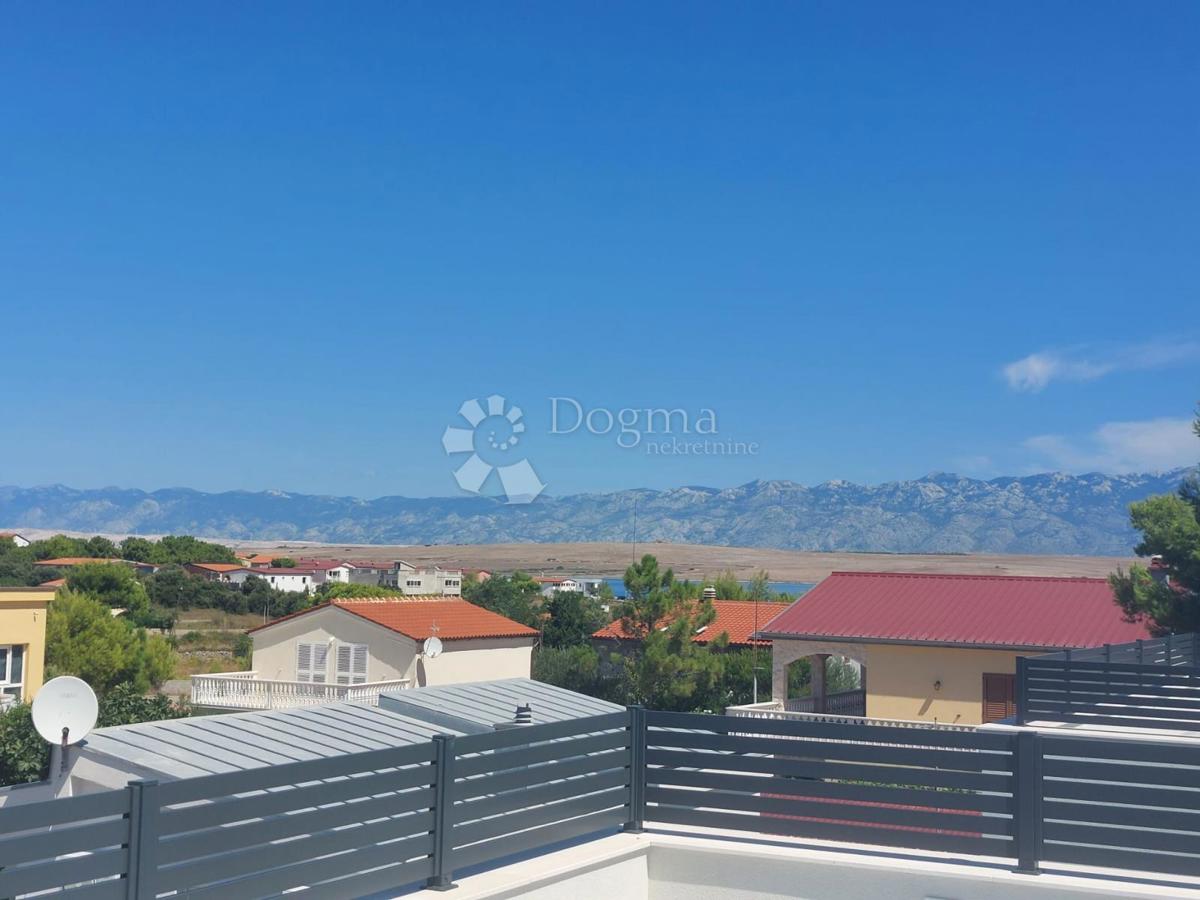 CASA DOPPIA MODERNA CON VISTA MARE ISOLA DI VIR