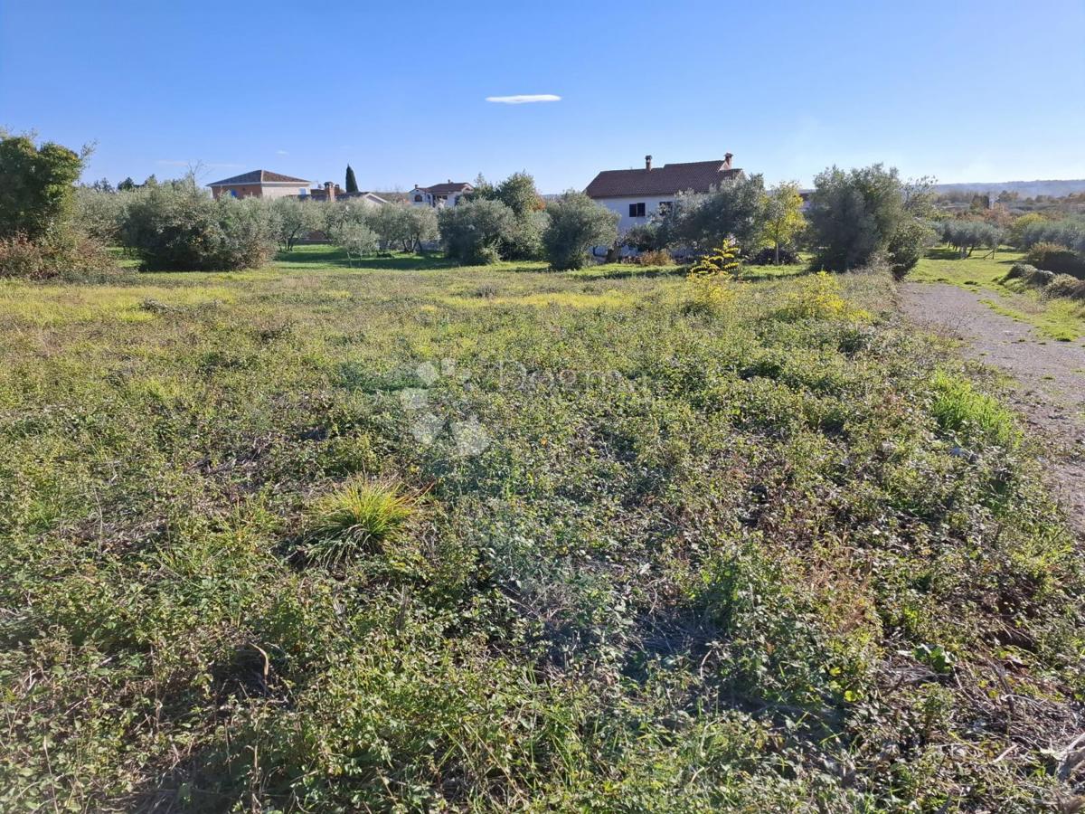 Terreno edificabile Poreč, 751m2