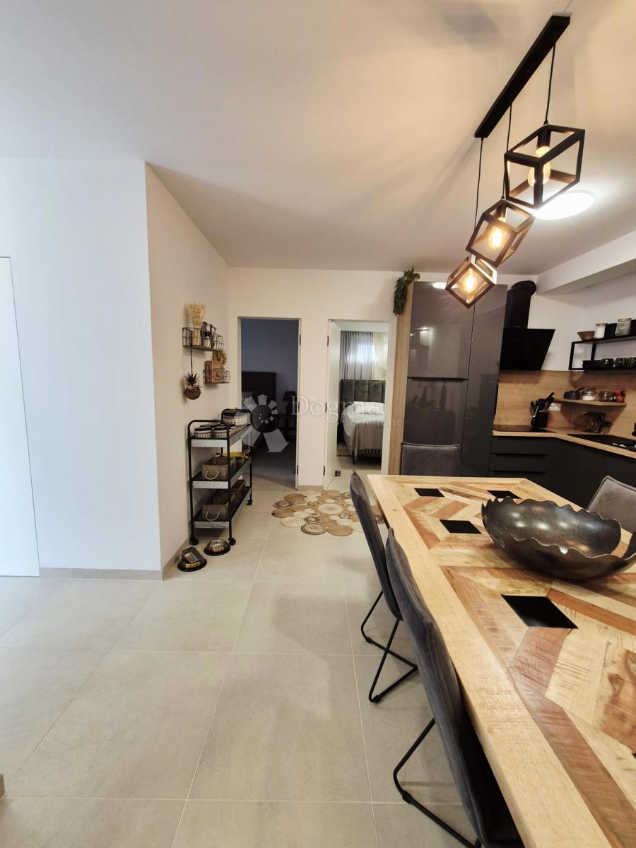 Allogio Mastrinka, Trogir - Okolica, 65m2