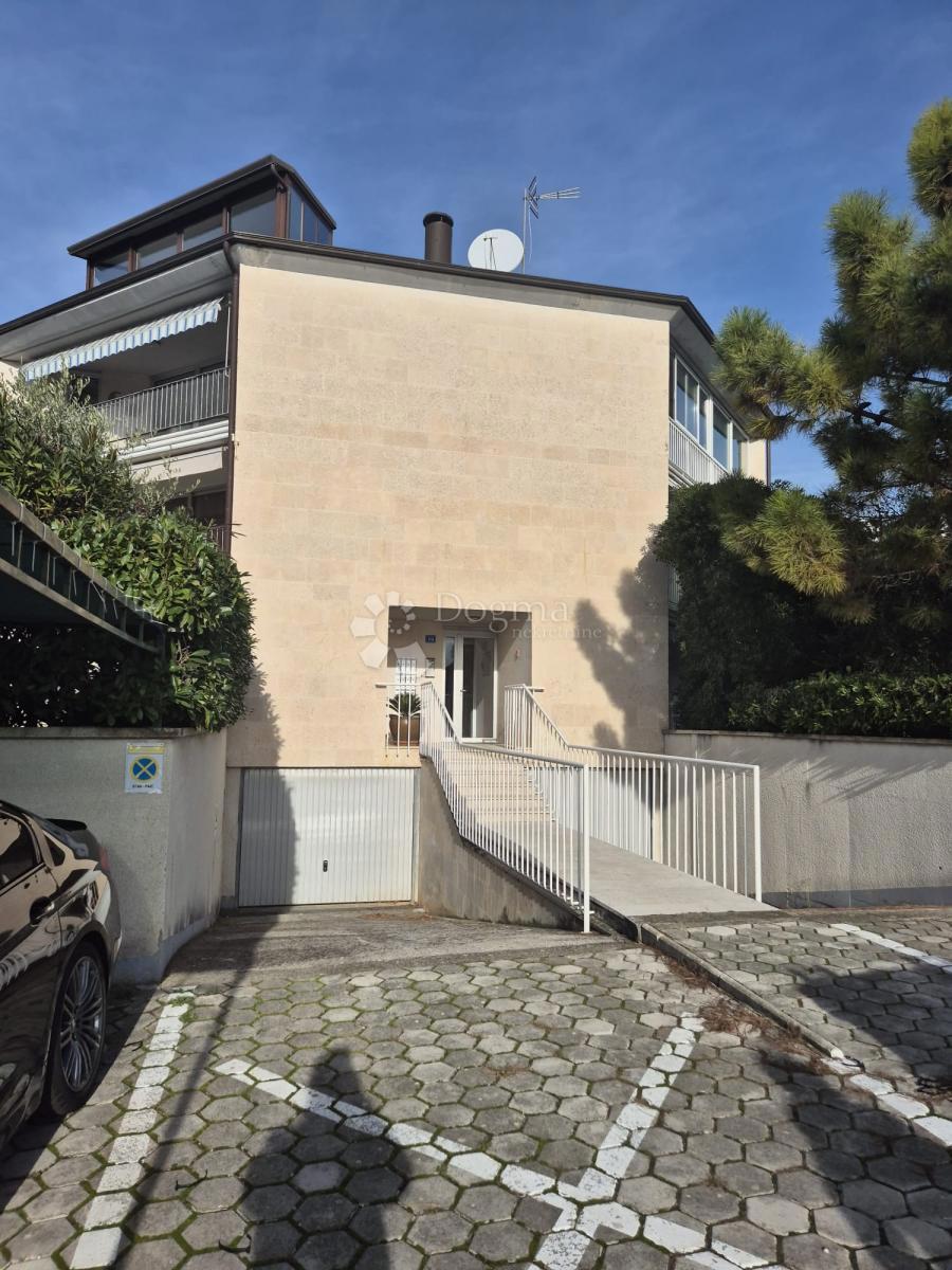 Allogio Zambratija, Umag, 56,48m2