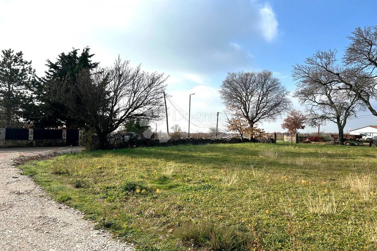Terreno edificabile Vodnjan, 939m2
