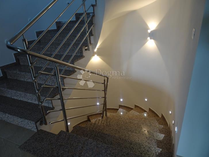 Casa Biograd na Moru, 216m2