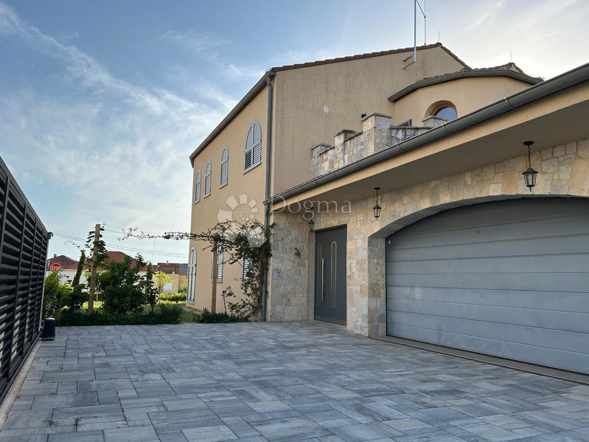 Casa Biograd na Moru, 216m2