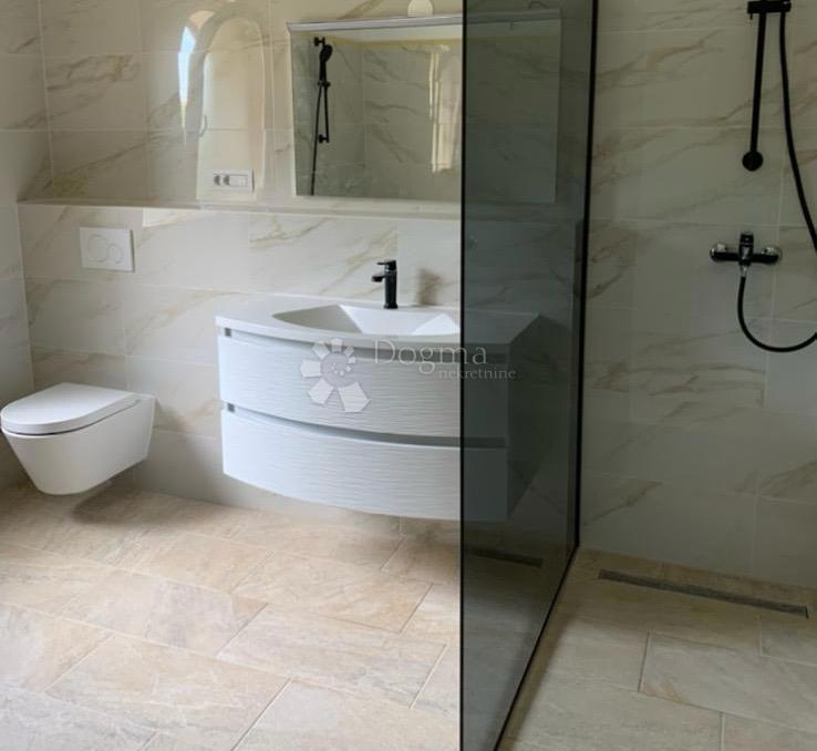 Casa Biograd na Moru, 216m2