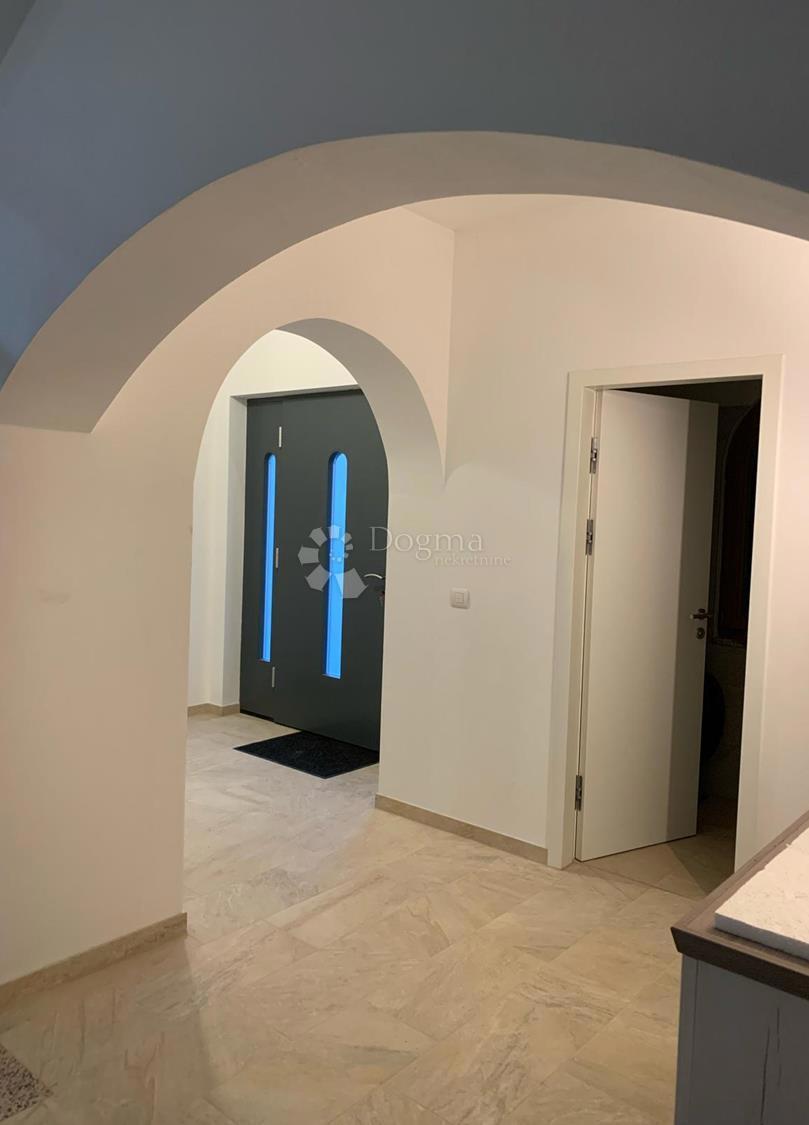 Casa Biograd na Moru, 216m2