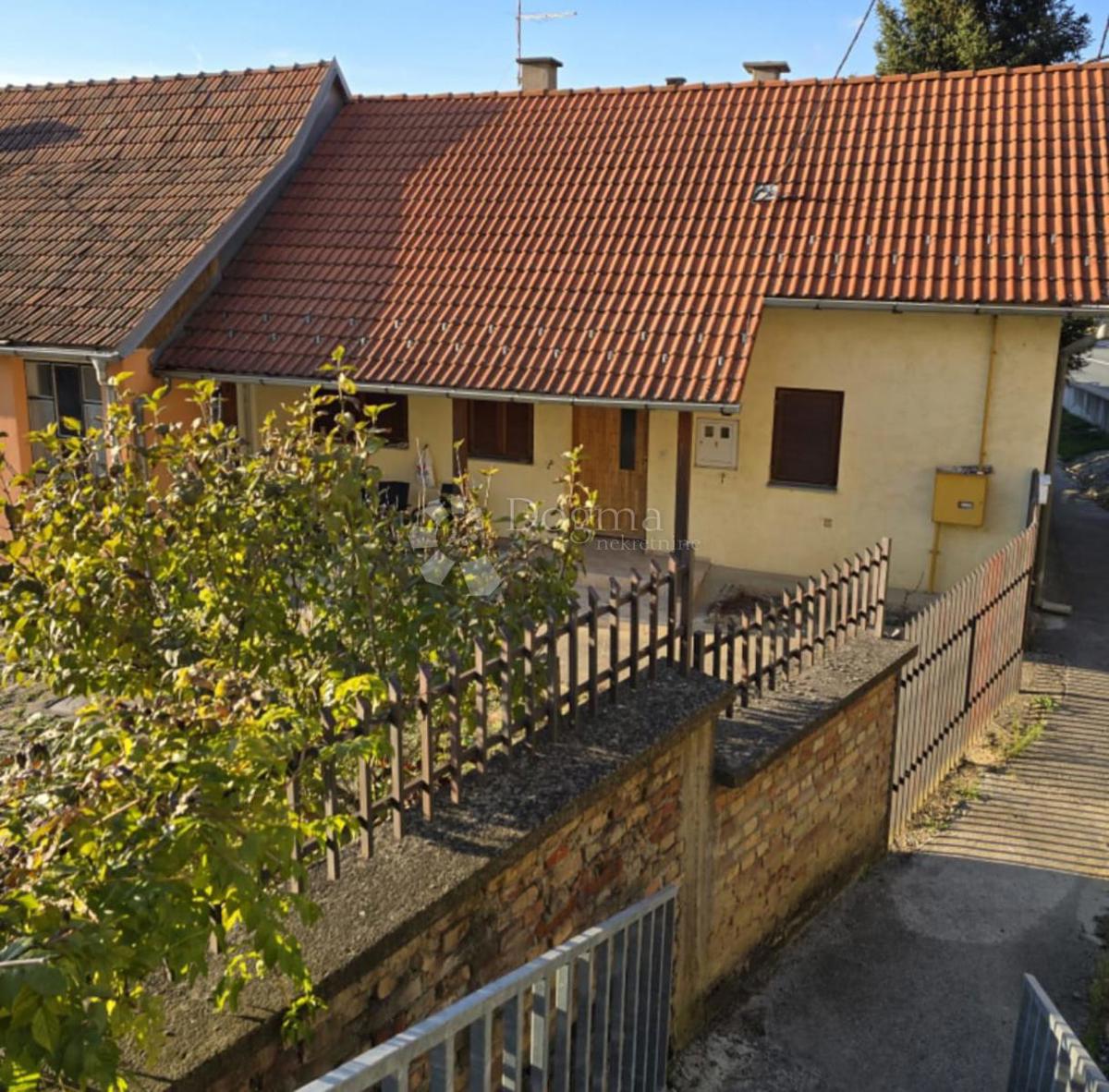 Casa Opatovac, Lovas, 148m2