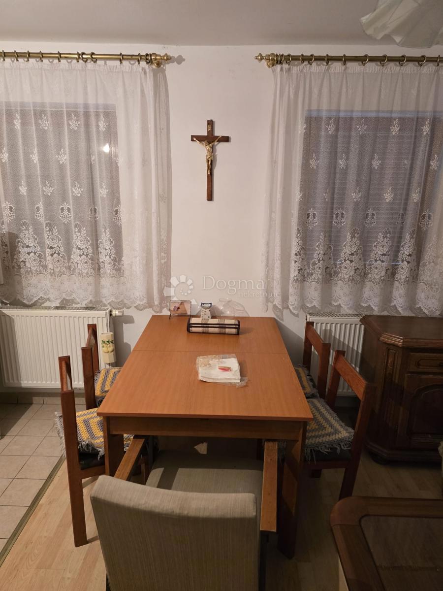 Casa Opatovac, Lovas, 148m2