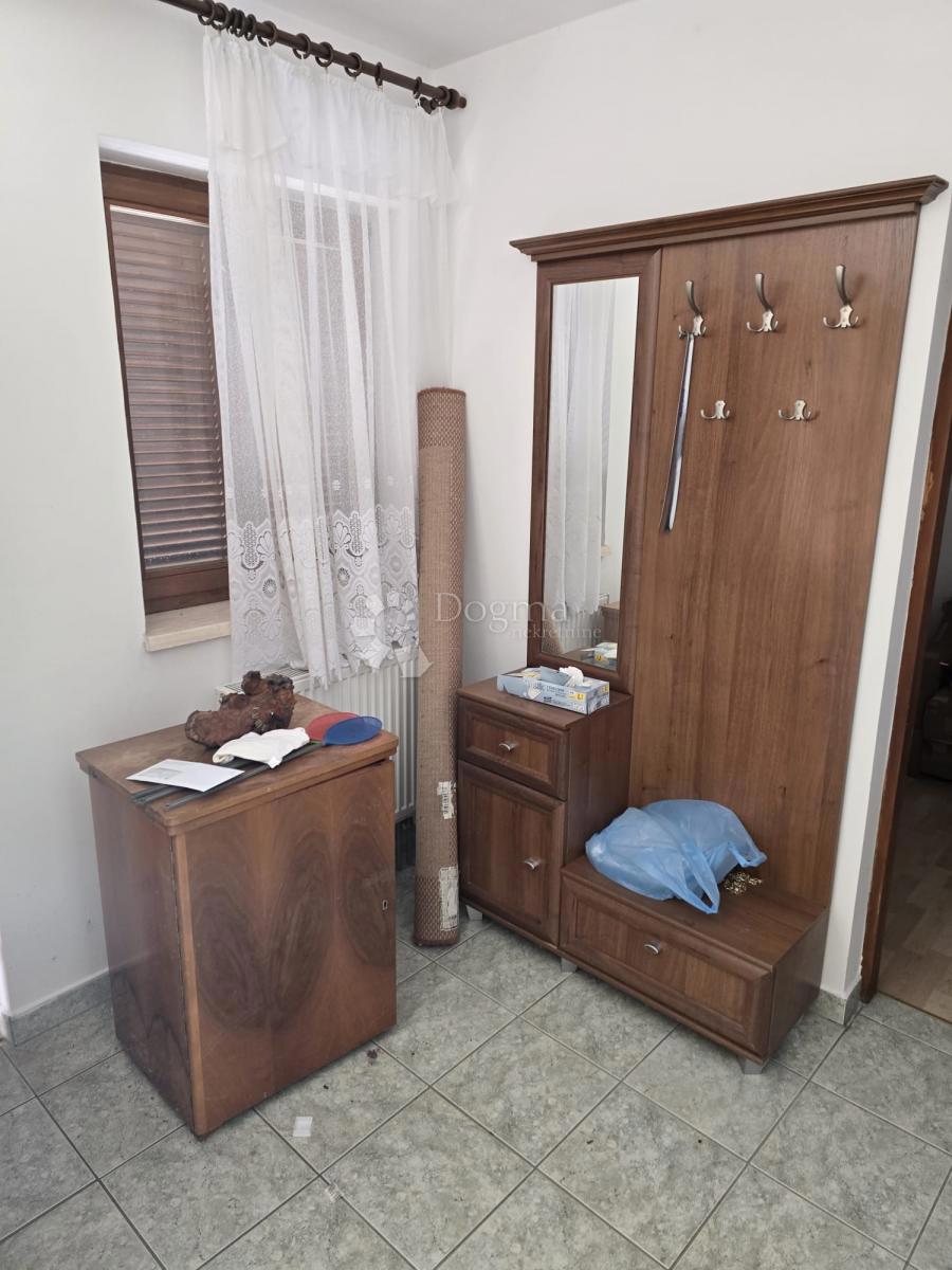 Casa Opatovac, Lovas, 148m2