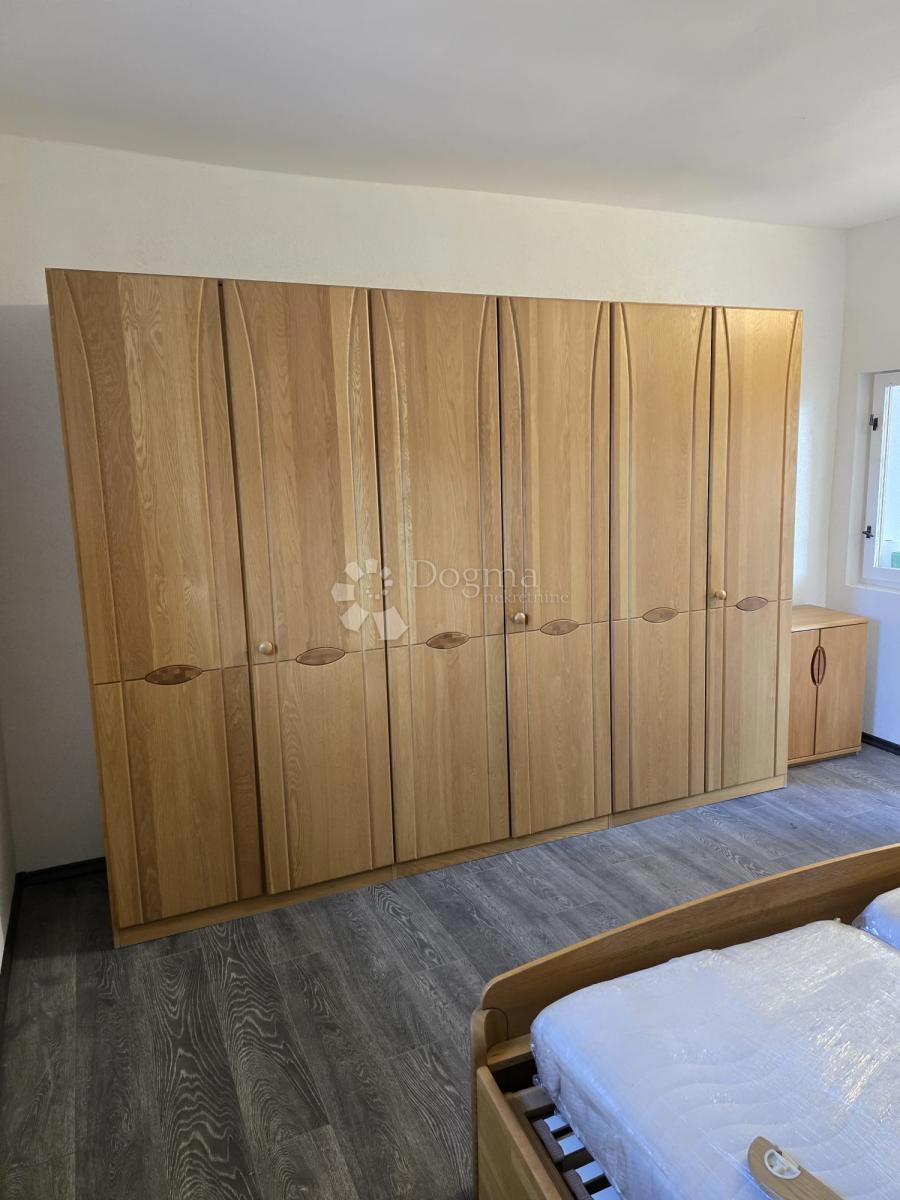 Casa Opatovac, Lovas, 148m2