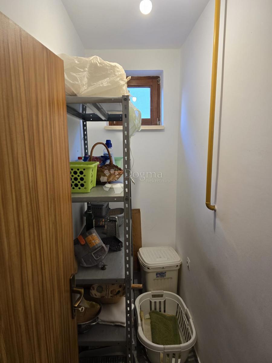 Casa Opatovac, Lovas, 148m2