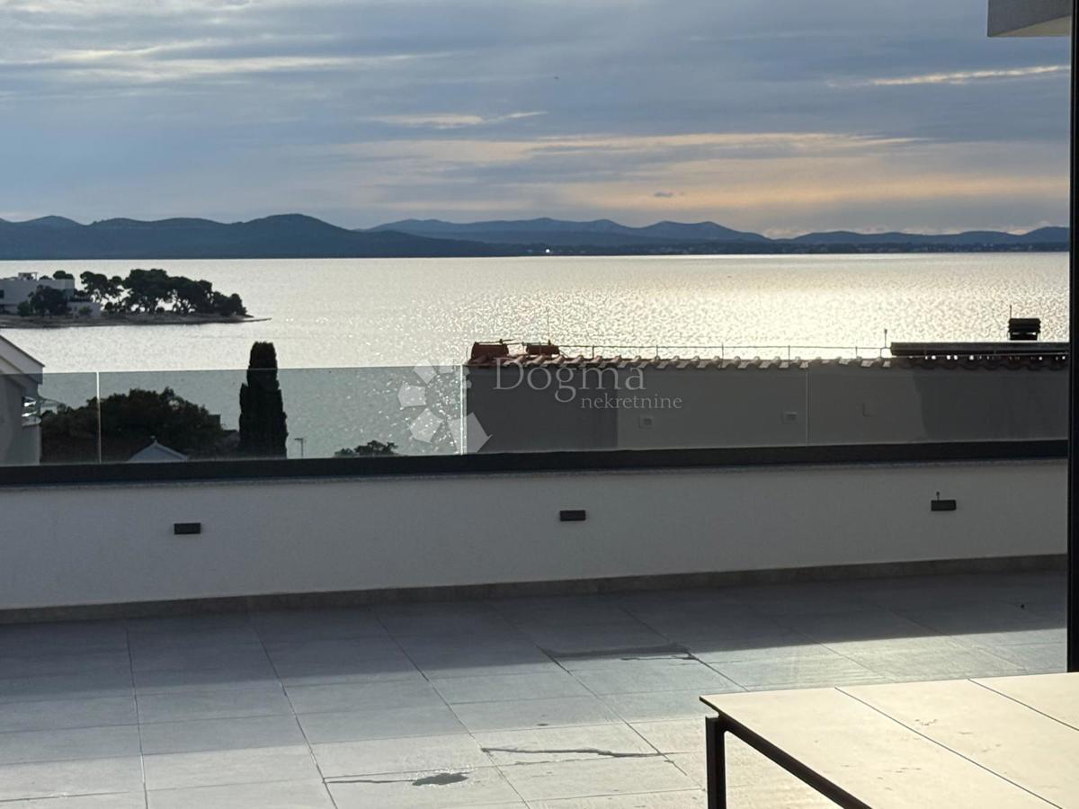 Appartamento Petrčane, Zadar - Okolica, 180m2