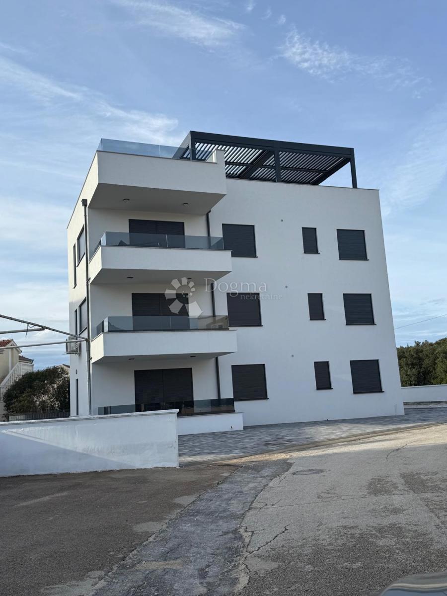 Appartamento Petrčane, Zadar - Okolica, 180m2