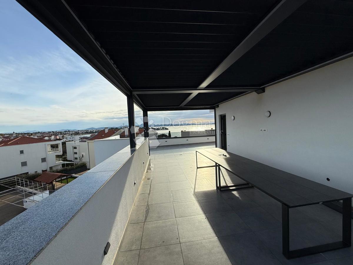 Appartamento Petrčane, Zadar - Okolica, 180m2