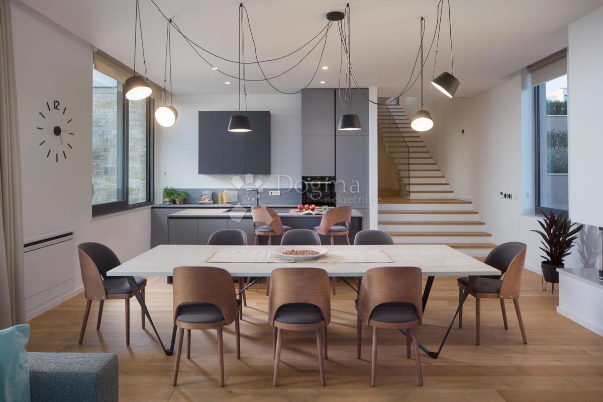 Casa Novigrad, 255m2