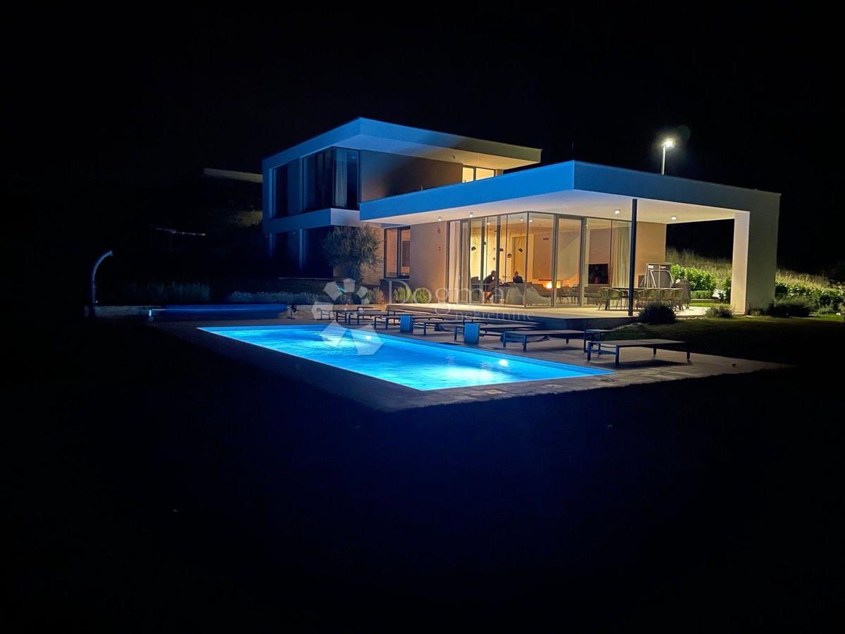 Casa Novigrad, 255m2