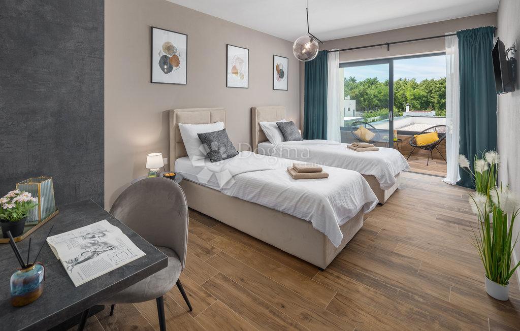 Casa Svetvinčenat, 308m2