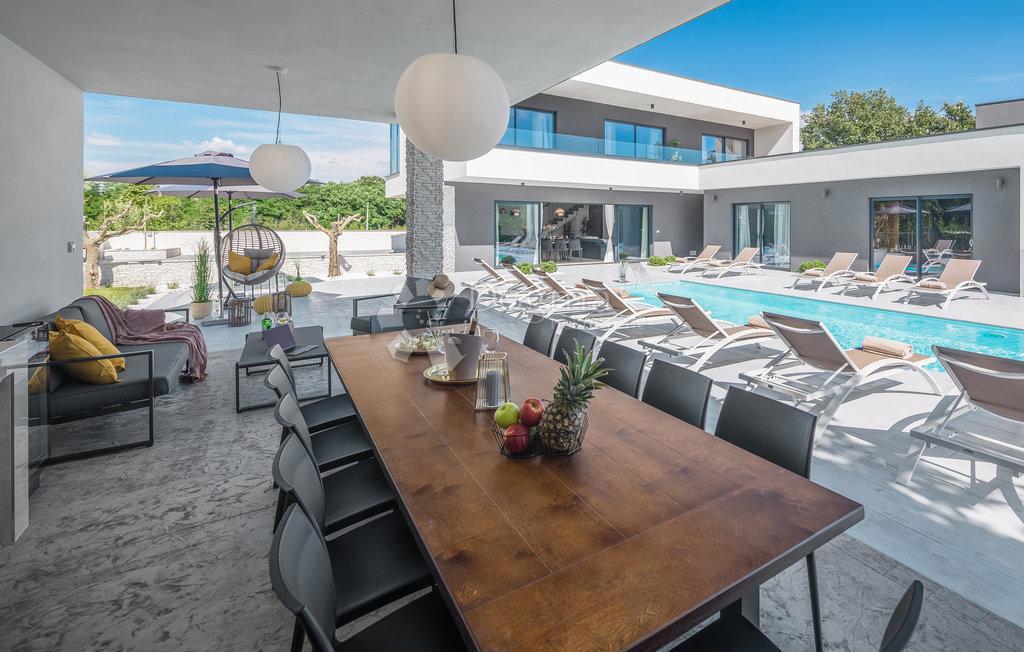 Casa Svetvinčenat, 308m2