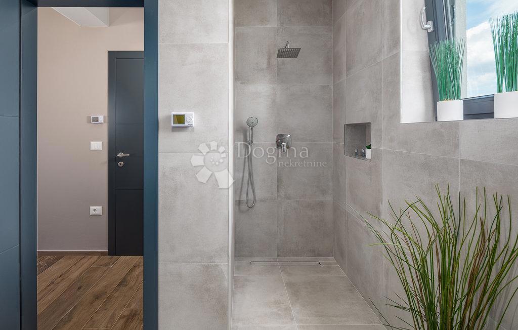 Casa Svetvinčenat, 308m2