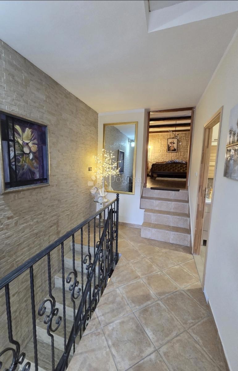 Casa Tribalj, Vinodolska Općina, 170m2