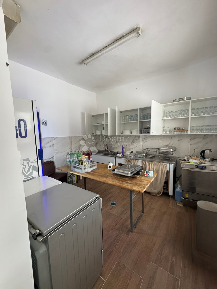 Casa Nova Diklenica, Kapela, 266m2