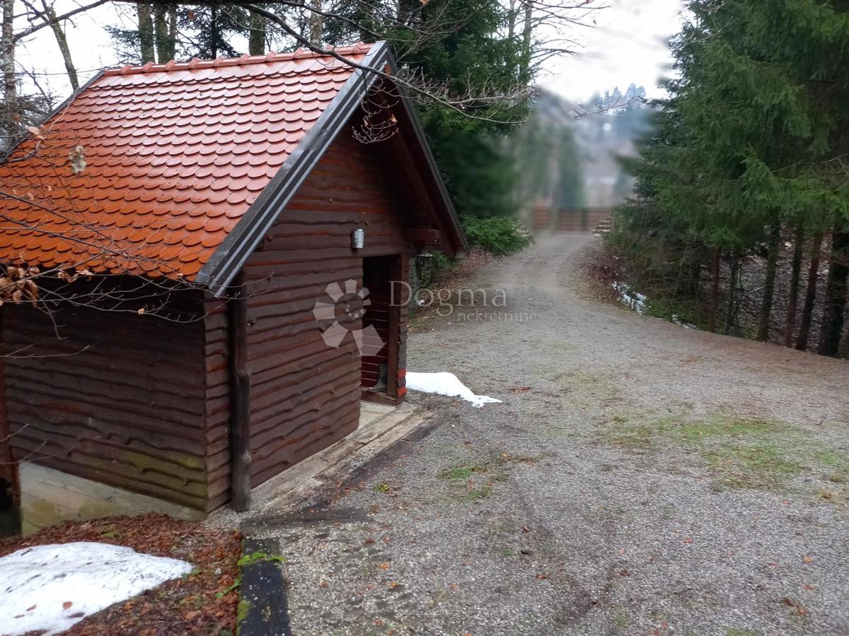 Vrbovsko, casa di montagna in una grande tenuta