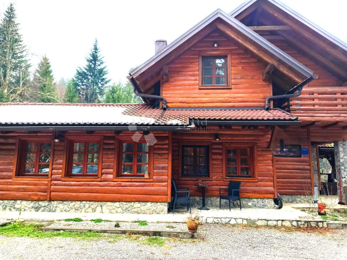 Vrbovsko, casa di montagna in una grande tenuta
