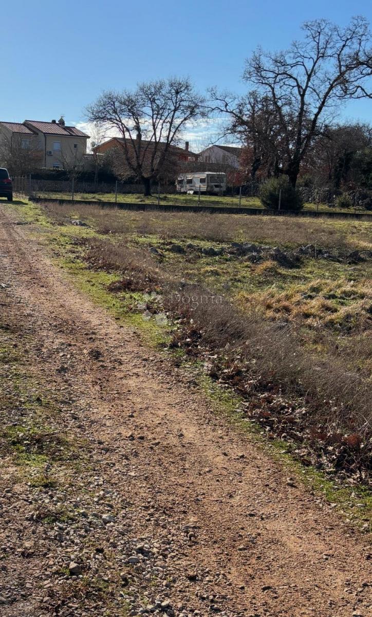 Terreno edificabile Sveti Anton, Malinska-Dubašnica, 609m2