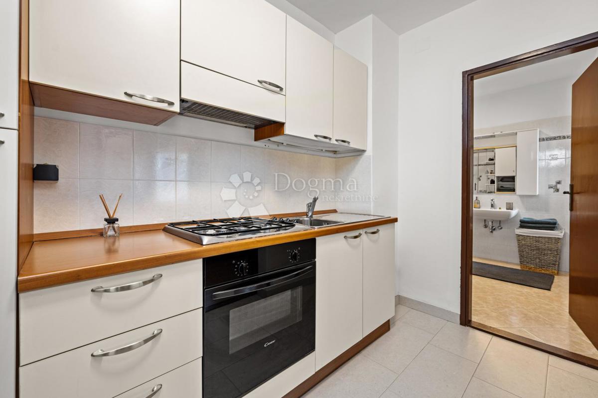 Allogio Sv. Polikarp / Sisplac, Pula, 157m2