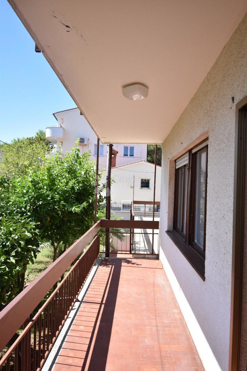 Allogio Sv. Polikarp / Sisplac, Pula, 157m2