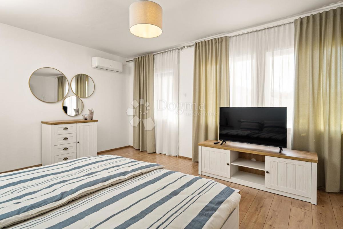 Allogio Sv. Polikarp / Sisplac, Pula, 157m2