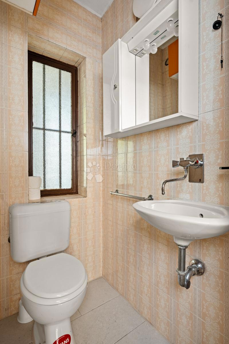 Allogio Sv. Polikarp / Sisplac, Pula, 157m2