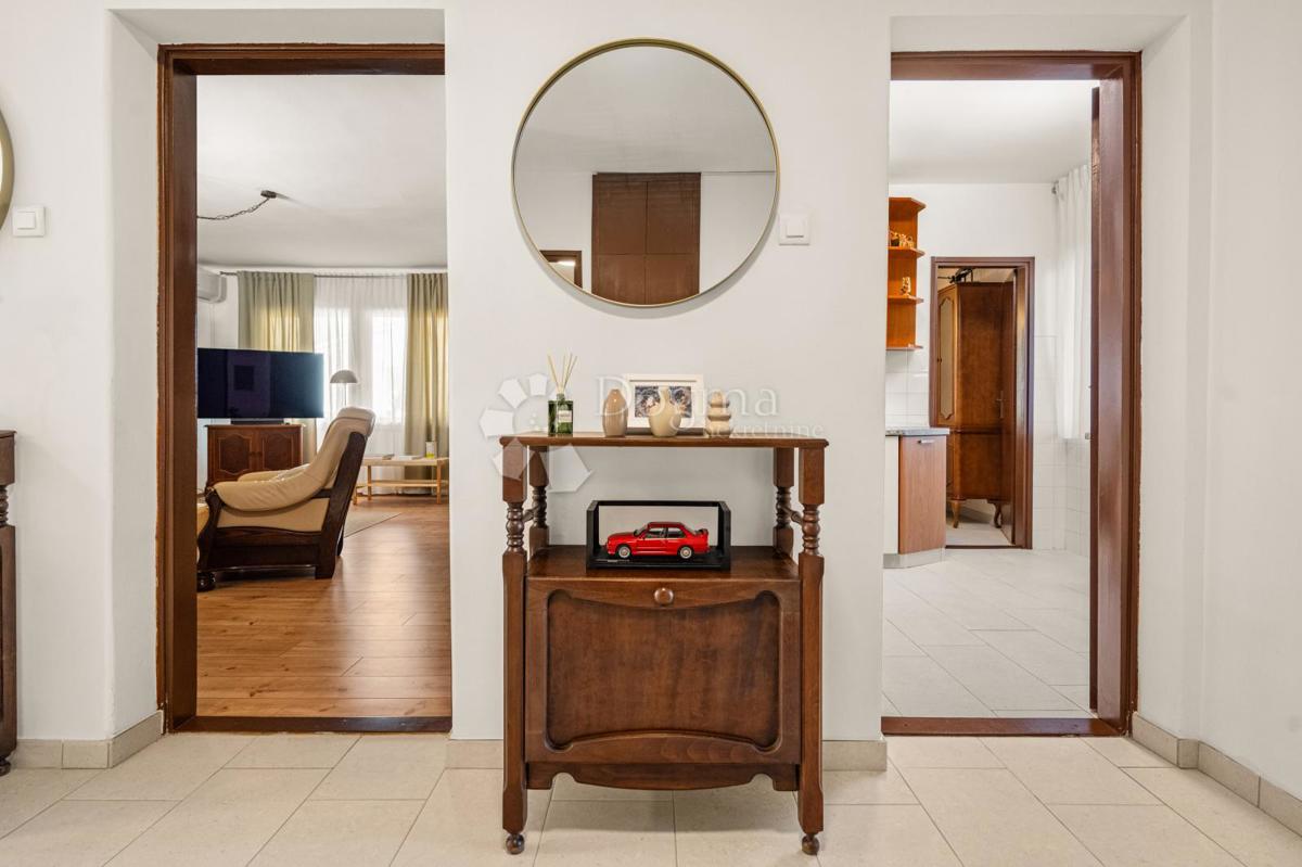 Allogio Sv. Polikarp / Sisplac, Pula, 157m2