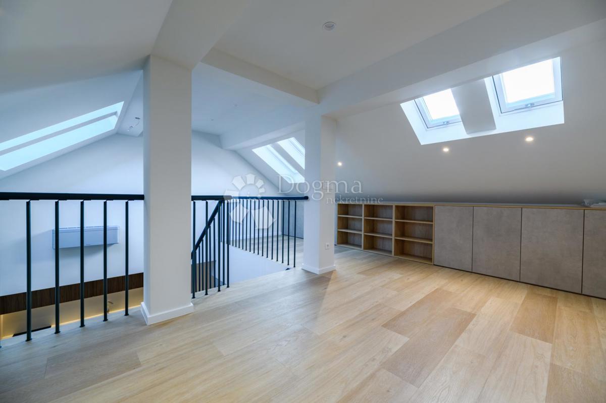 CENTRO DI ZAGABRIA, APPARTAMENTO DI LUSSO RECENTEMENTE RISTRUTTURATO