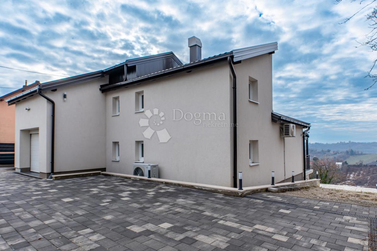 Casa Vlaškovec, Jastrebarsko - Okolica, 217m2