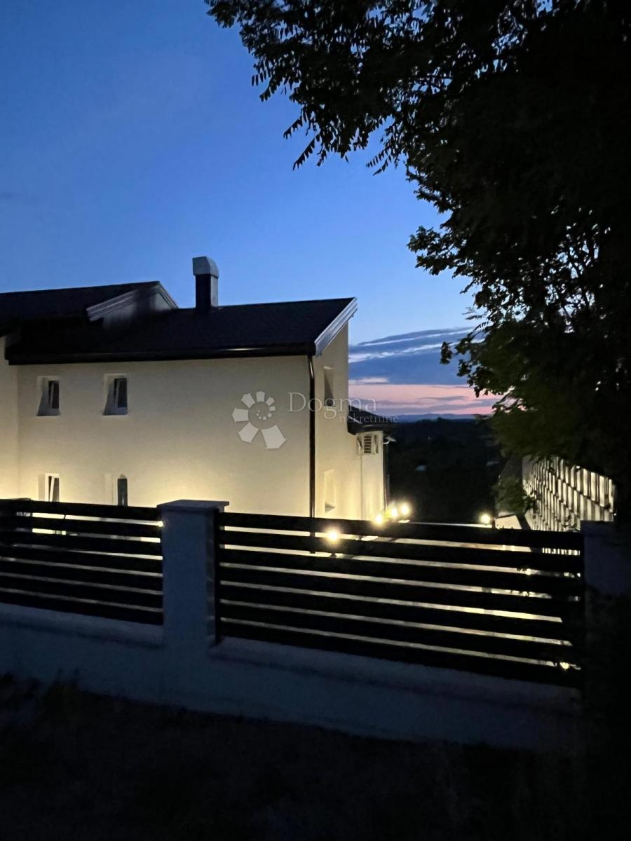 Casa Vlaškovec, Jastrebarsko - Okolica, 217m2