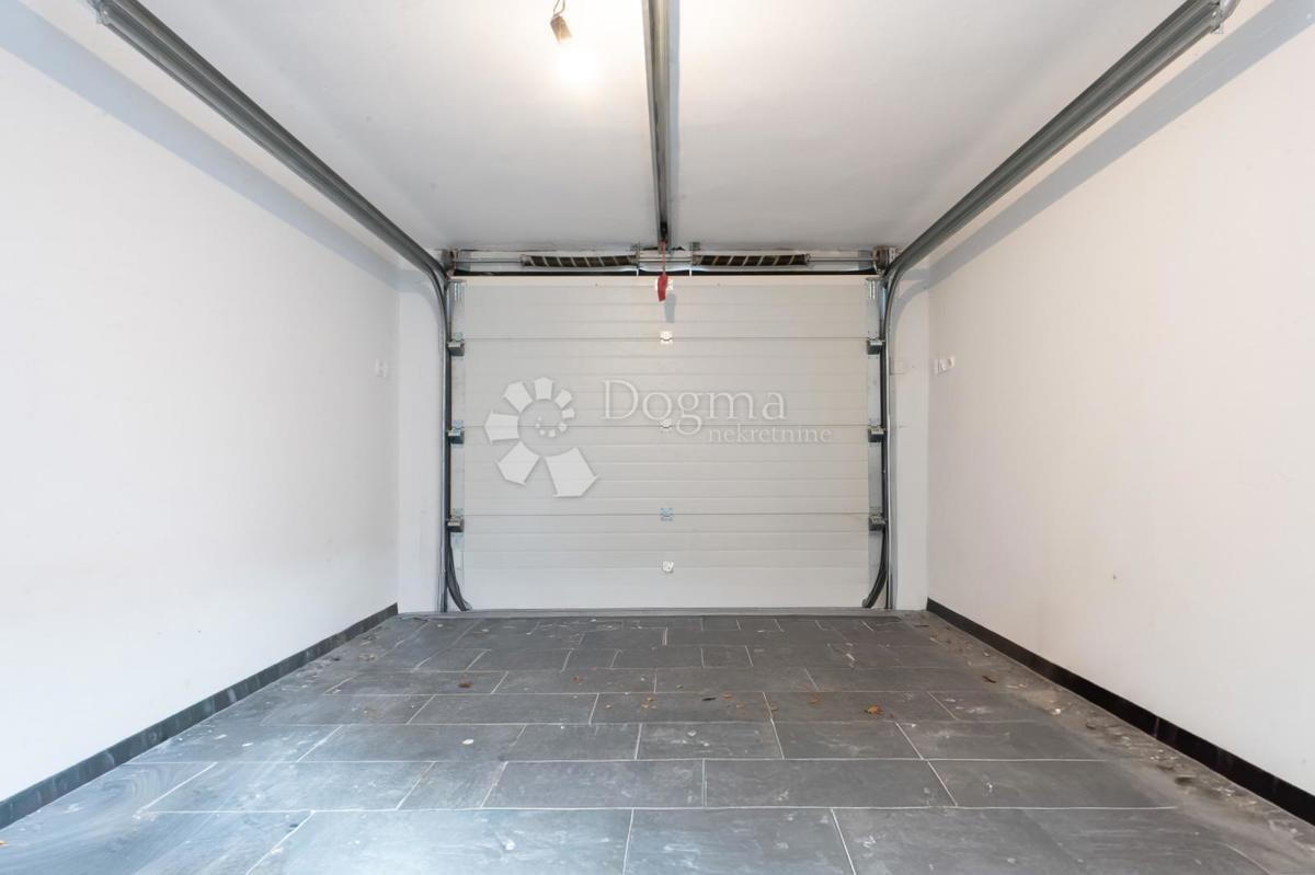 Casa Vlaškovec, Jastrebarsko - Okolica, 217m2