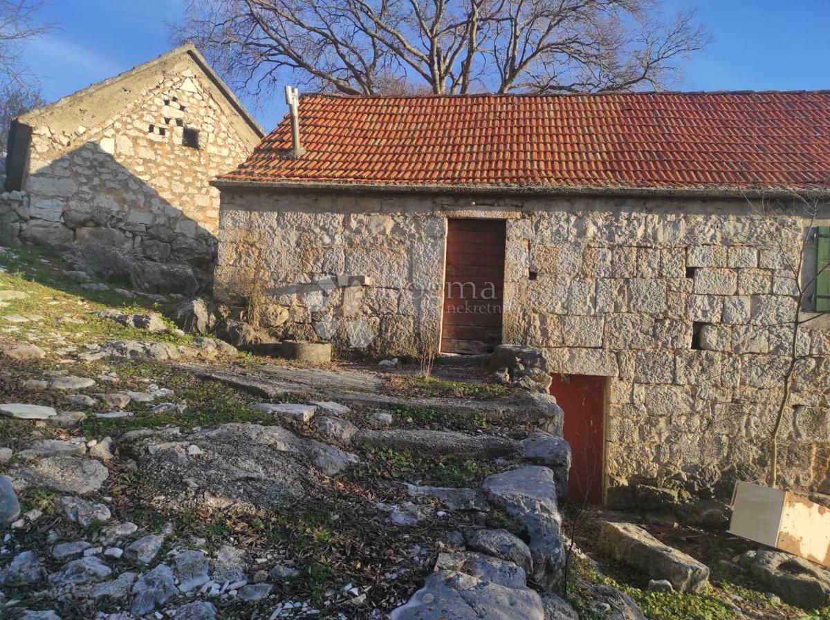 Terreno edificabile Korušce, Klis, 3.500m2