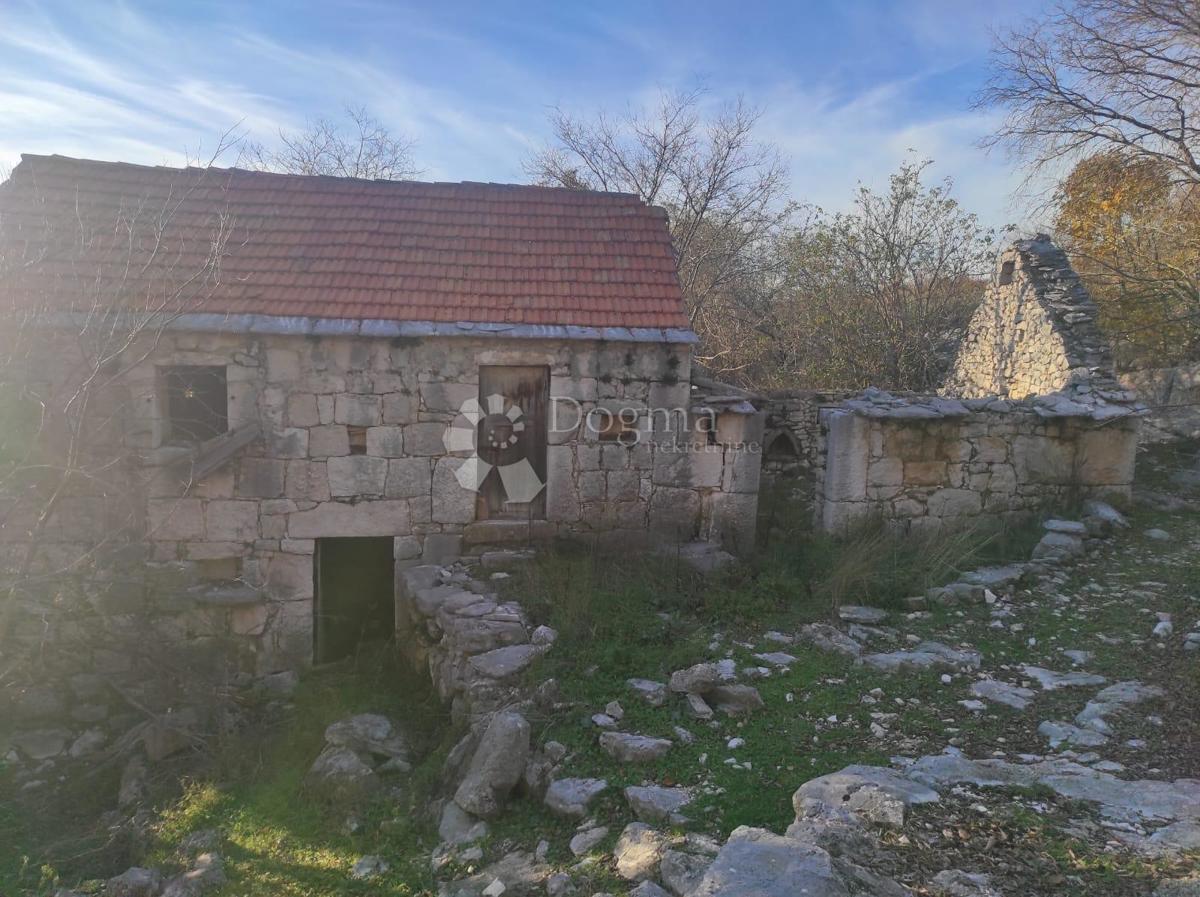 Terreno edificabile Korušce, Klis, 3.500m2