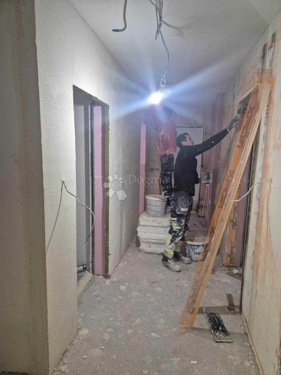 Allogio Okrug Gornji, Okrug, 106,37m2