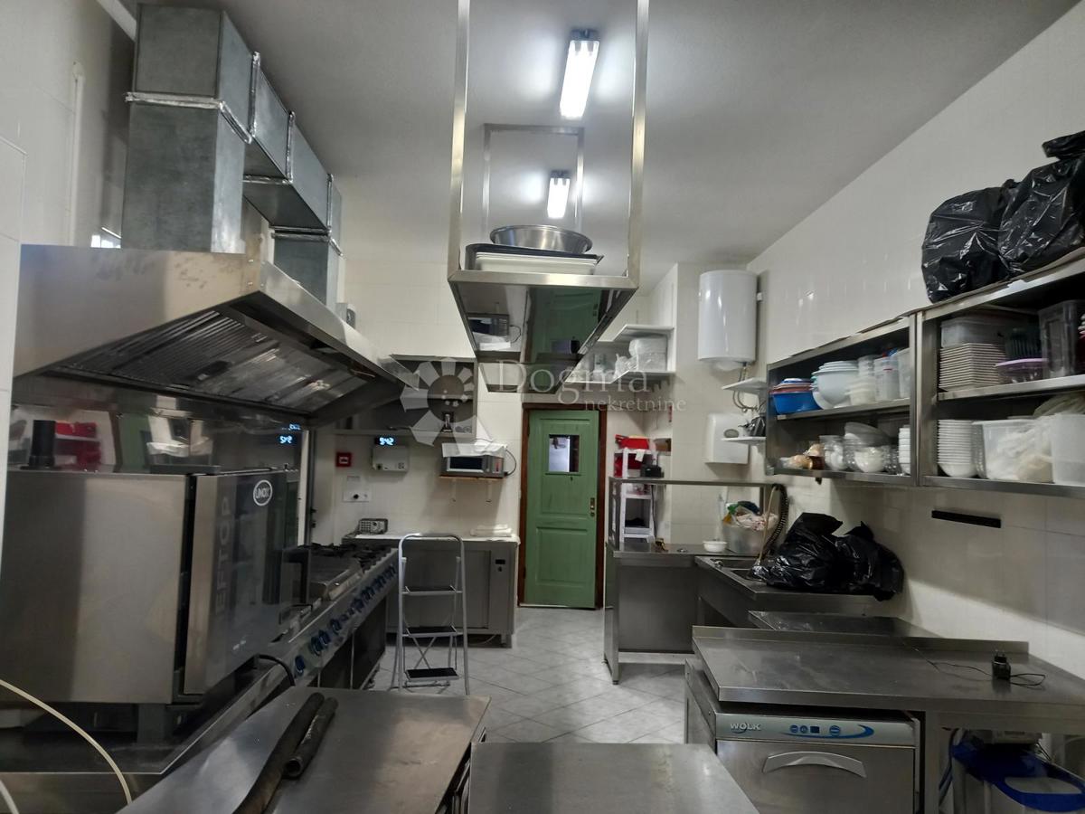 Locale commerciale Zaton, Nin, 285m2