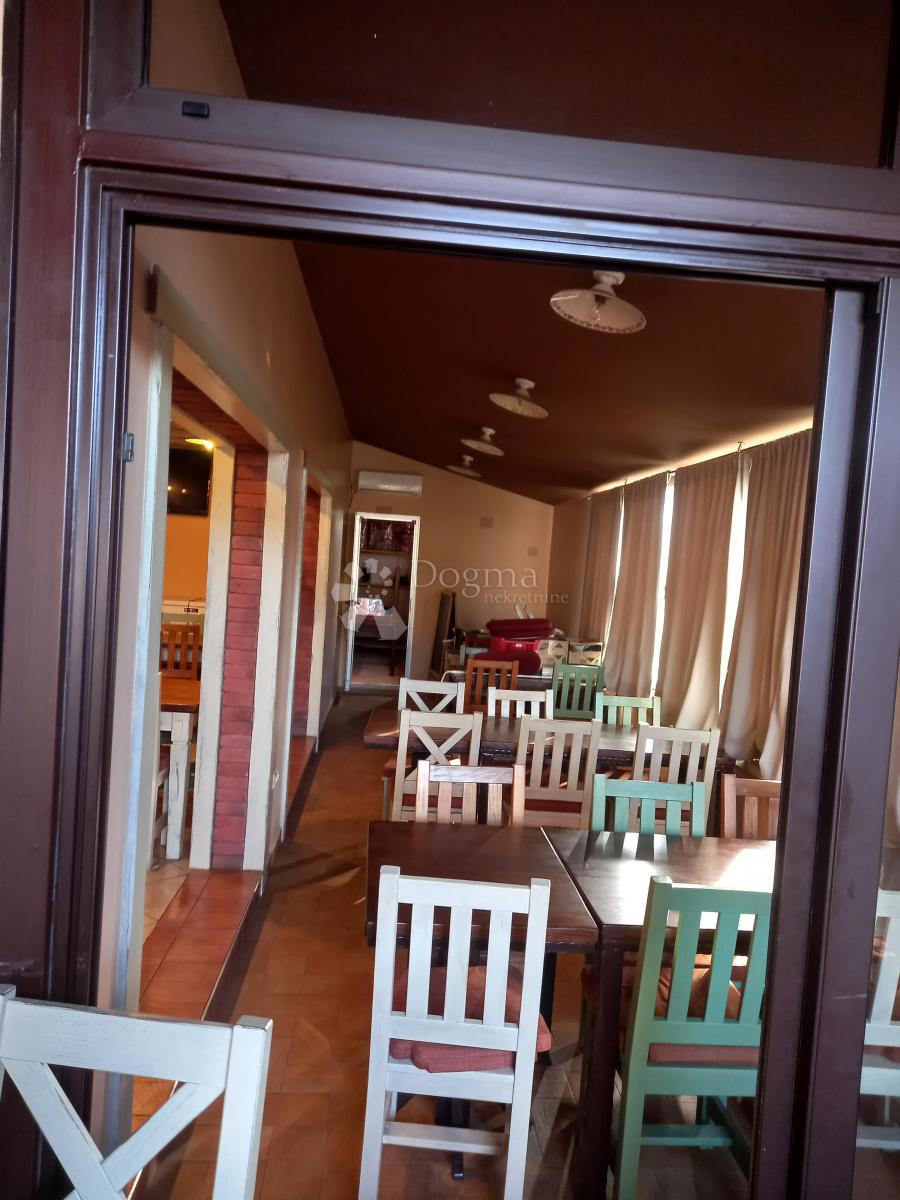 Locale commerciale Zaton, Nin, 285m2