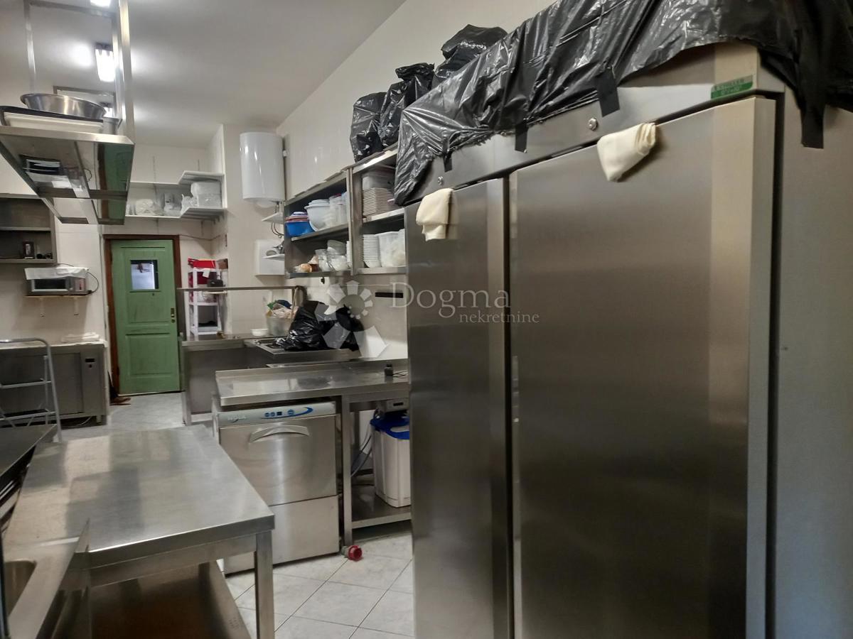 Locale commerciale Zaton, Nin, 285m2