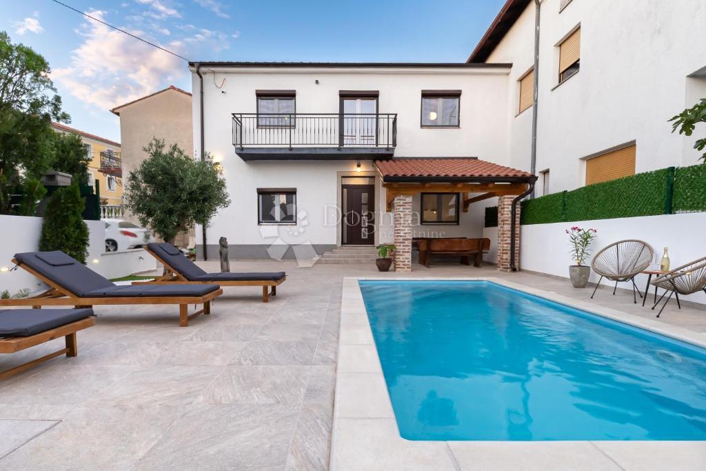 Casa Novi Vinodolski, 120m2