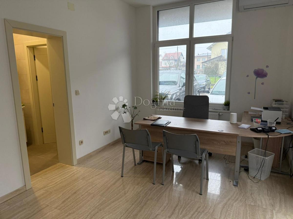 Locale commerciale Sesvetski Kraljevec, Sesvete, 48,05m2