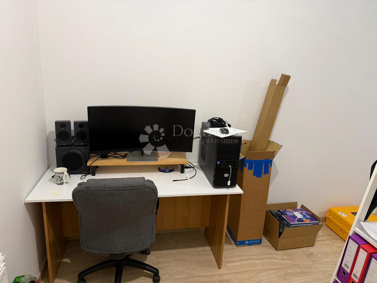 Locale commerciale Sesvetski Kraljevec, Sesvete, 48,05m2